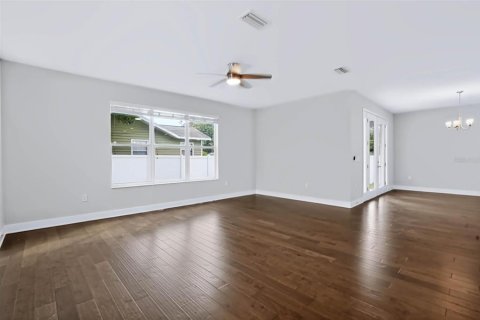 Casa en venta en Tampa, Florida, 4 dormitorios, 286.79 m2 № 2406387 - foto 25