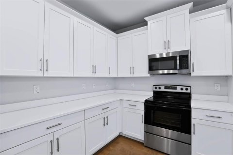 Casa en venta en Tampa, Florida, 4 dormitorios, 286.79 m2 № 2406387 - foto 17