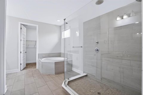 Casa en venta en Tampa, Florida, 4 dormitorios, 286.79 m2 № 2406387 - foto 30