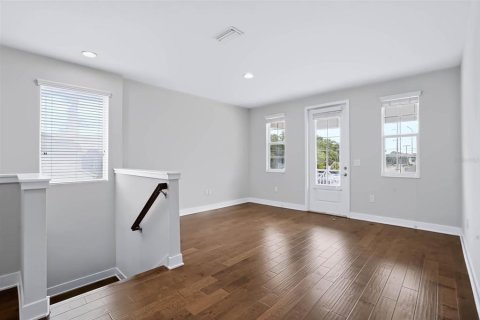 Casa en venta en Tampa, Florida, 4 dormitorios, 286.79 m2 № 2406387 - foto 22