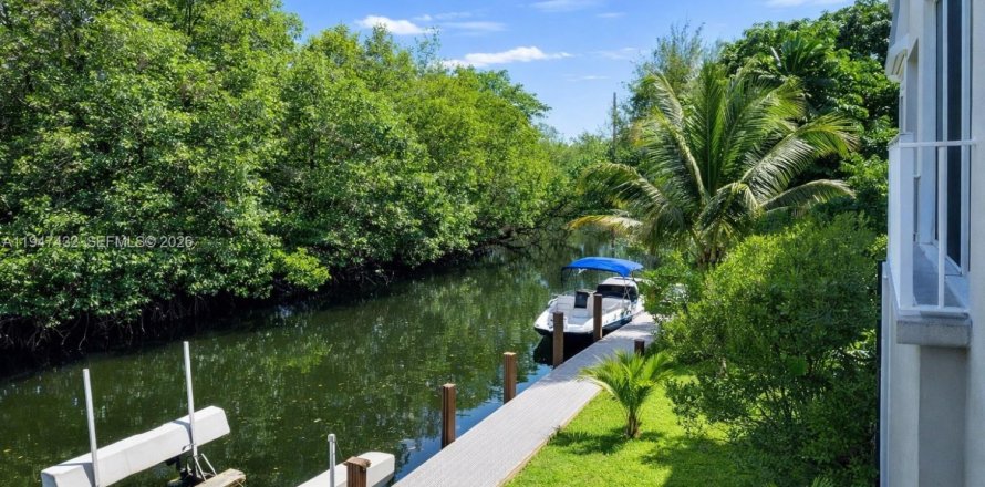 Condo in North Miami, Florida, 1 bedroom  № 2003550