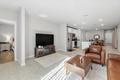 Casa en venta en Winter Haven, Florida, 3 dormitorios, 136.01 m2 № 2107778 - foto 9