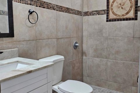 Condominio en alquiler en Miami, Florida, 3 dormitorios, 120.77 m2 № 2011157 - foto 5