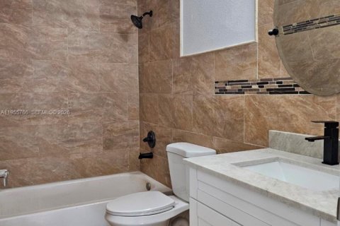 Condominio en alquiler en Miami, Florida, 3 dormitorios, 120.77 m2 № 2011157 - foto 6