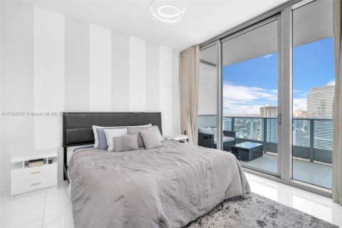 Купить кондоминиум в Майами, Флорида 2 спальни, 114.92м2, № 1981276 - фото 12