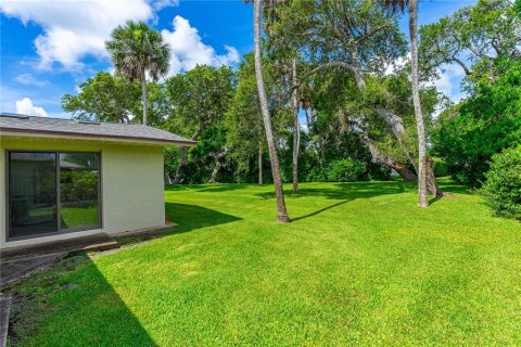 House in New Smyrna Beach, Florida 2 bedrooms, 146.14 sq.m. № 1817418 - photo 4