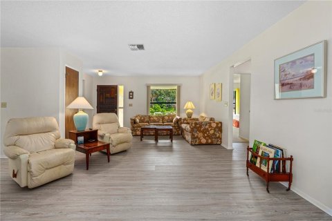 House in New Smyrna Beach, Florida 2 bedrooms, 146.14 sq.m. № 1817418 - photo 11
