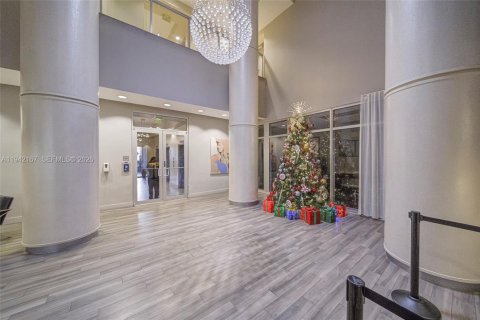 Copropriété à louer à Miami, Floride: 46.73 m2 № 1999150 - photo 3