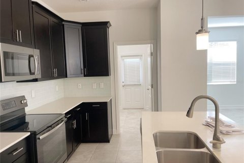 House in Orlando, Florida 3 bedrooms, 171.78 sq.m. № 1791165 - photo 16
