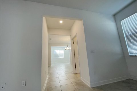 House in Orlando, Florida 3 bedrooms, 171.78 sq.m. № 1791165 - photo 9