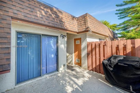 Villa ou maison à vendre à Tamarac, Floride: 2 chambres, 105.54 m2 № 2394677 - photo 20