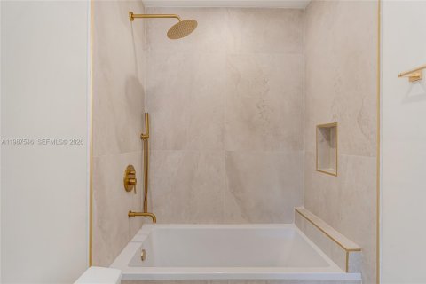 Купить виллу или дом в Майами, Флорида 3 спальни, 111.48м2, № 2048902 - фото 21