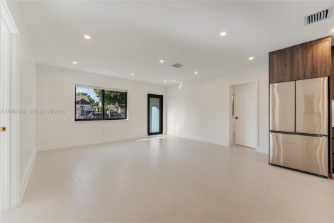 Купить виллу или дом в Майами, Флорида 3 спальни, 111.48м2, № 2048902 - фото 5