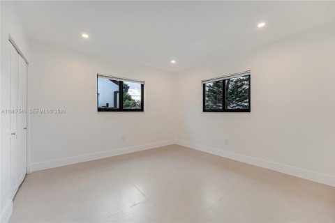 Купить виллу или дом в Майами, Флорида 3 спальни, 111.48м2, № 2048902 - фото 19