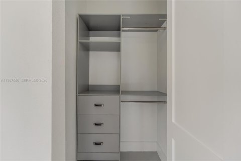 Купить виллу или дом в Майами, Флорида 3 спальни, 111.48м2, № 2048902 - фото 25