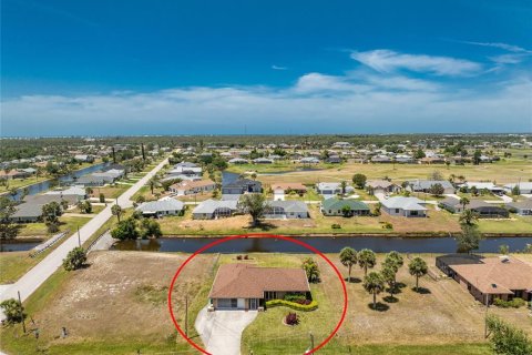 Casa en venta en Rotonda, Florida, 3 dormitorios, 144 m2 № 1650726 - foto 1