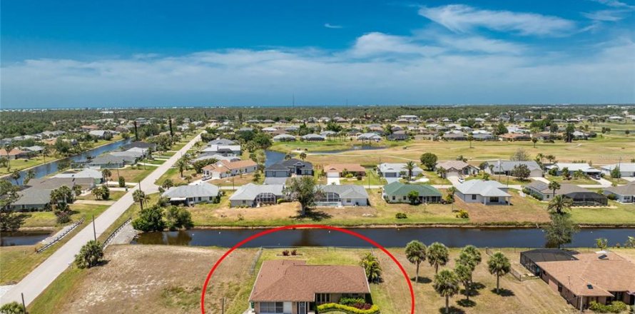 Casa en Rotonda, Florida 3 dormitorios, 144 m2 № 1650726