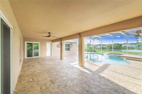 Villa ou maison à vendre à Kissimmee, Floride: 3 chambres, 172.33 m2 № 1716724 - photo 30