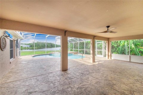 Villa ou maison à vendre à Kissimmee, Floride: 3 chambres, 172.33 m2 № 1716724 - photo 28