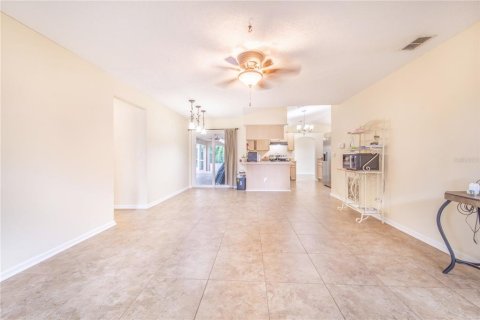 Villa ou maison à vendre à Kissimmee, Floride: 3 chambres, 172.33 m2 № 1716724 - photo 14
