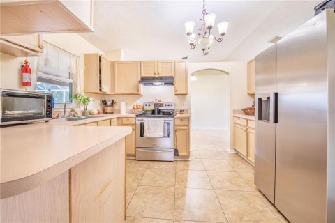 Villa ou maison à vendre à Kissimmee, Floride: 3 chambres, 172.33 m2 № 1716724 - photo 12