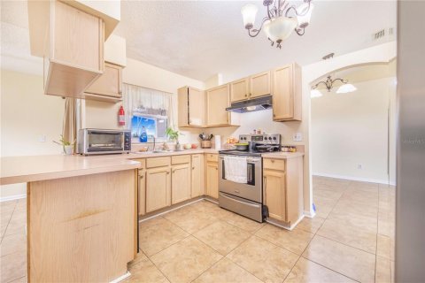 Villa ou maison à vendre à Kissimmee, Floride: 3 chambres, 172.33 m2 № 1716724 - photo 11