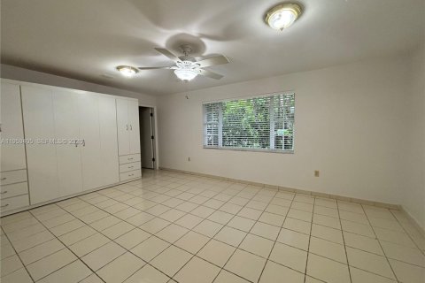 Купить виллу или дом в Ки-Бискейн, Флорида 3 спальни, 129.23м2, № 2028162 - фото 5