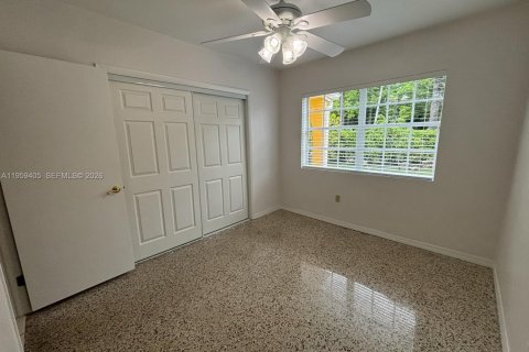 Купить виллу или дом в Ки-Бискейн, Флорида 3 спальни, 129.23м2, № 2028162 - фото 6