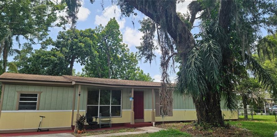 House in Seffner, Florida 4 bedrooms, 148.64 sq.m. № 1778173