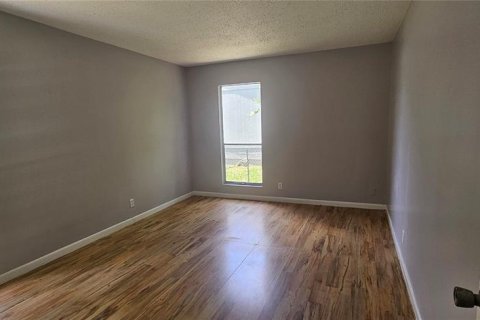 House in Seffner, Florida 4 bedrooms, 148.64 sq.m. № 1778173 - photo 23