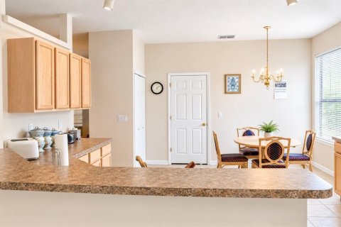 House in Davenport, Florida 4 bedrooms, 196.95 sq.m. № 2400392 - photo 23
