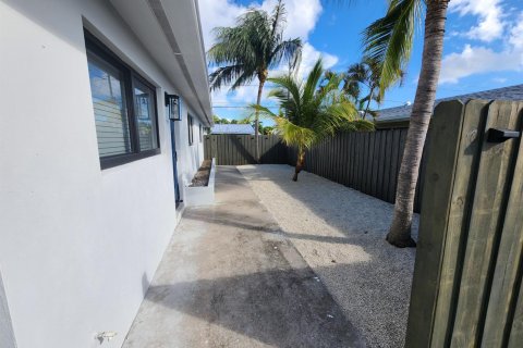 Villa ou maison à louer à Fort Lauderdale, Floride: 3 chambres, 92.9 m2 № 2432284 - photo 6