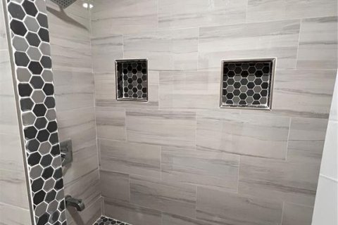Immobilier commercial à vendre à Clearwater, Floride: 159.79 m2 № 1554320 - photo 5