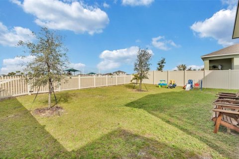House in Lake Alfred, Florida 5 bedrooms, 248.42 sq.m. № 1533456 - photo 3