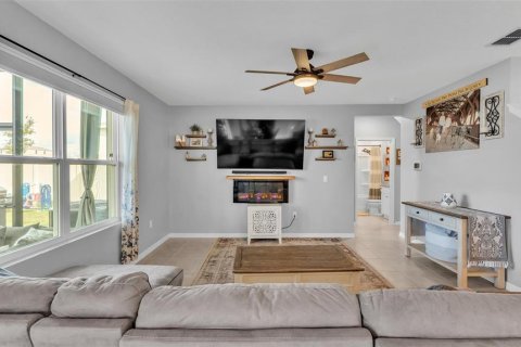 House in Lake Alfred, Florida 5 bedrooms, 248.42 sq.m. № 1533456 - photo 10