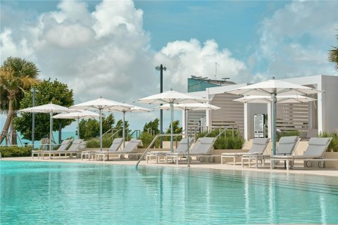 Condominio en venta en Miami, Florida, 7 dormitorios, 1845.78 m2 № 1865360 - foto 27
