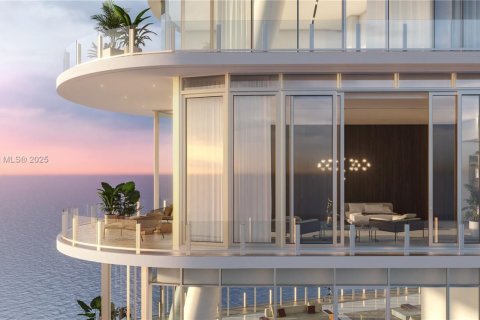 Condominio en venta en Miami, Florida, 7 dormitorios, 1845.78 m2 № 1865360 - foto 2