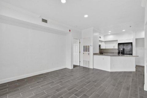Condo in Altamonte Springs, Florida, 2 bedrooms  № 2230704 - photo 22