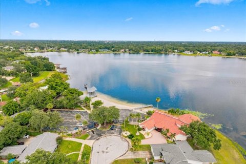 Casa en venta en Tampa, Florida, 6 dormitorios, 511.89 m2 № 2351958 - foto 4