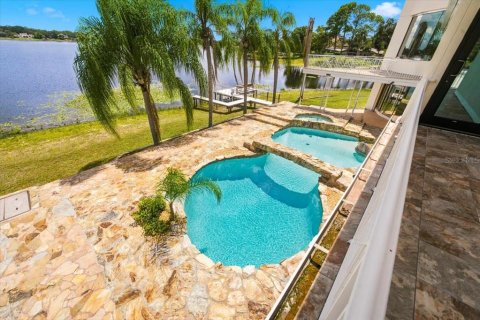 Casa en venta en Tampa, Florida, 6 dormitorios, 511.89 m2 № 2351958 - foto 18