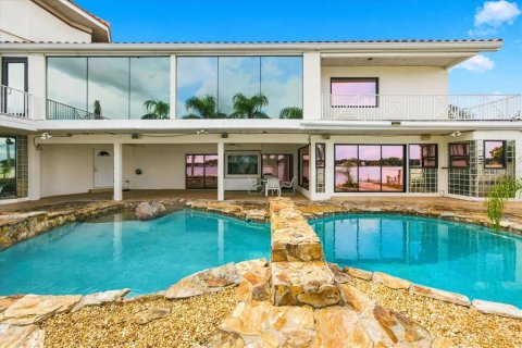 Casa en venta en Tampa, Florida, 6 dormitorios, 511.89 m2 № 2351958 - foto 19