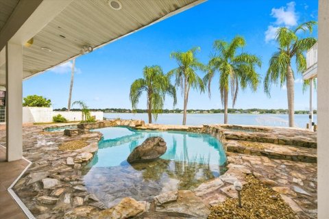 Casa en venta en Tampa, Florida, 6 dormitorios, 511.89 m2 № 2351958 - foto 14