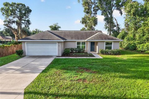 House in Ocala, Florida 3 bedrooms, 131.55 sq.m. № 2361071