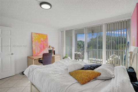 Copropriété à vendre à Miami, Floride: 2 chambres, 96.25 m2 № 1992459 - photo 15