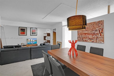 Copropriété à vendre à Miami, Floride: 2 chambres, 96.25 m2 № 1992459 - photo 10