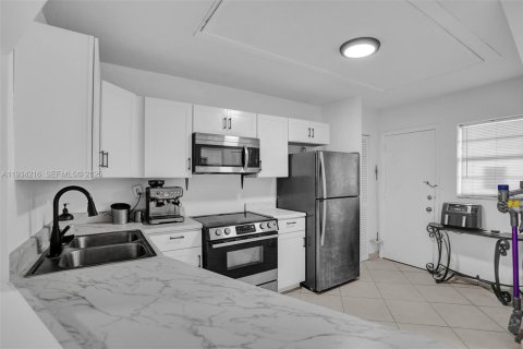 Copropriété à vendre à Miami, Floride: 2 chambres, 96.25 m2 № 1992459 - photo 4