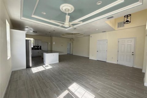 Villa ou maison à vendre à Saint Petersburg, Floride: 3 chambres, 142.23 m2 № 1591630 - photo 13