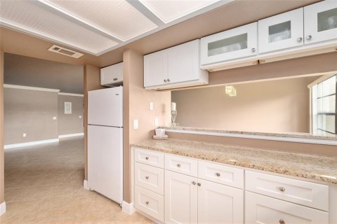 Condo in Crystal River, Florida, 2 bedrooms  № 1903501 - photo 20