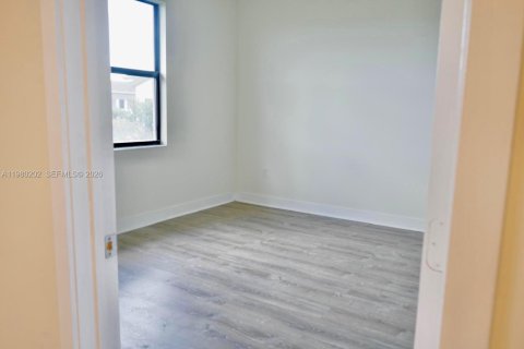 Copropriété à louer à Doral, Floride: 2 chambres, 105.44 m2 № 2080085 - photo 18