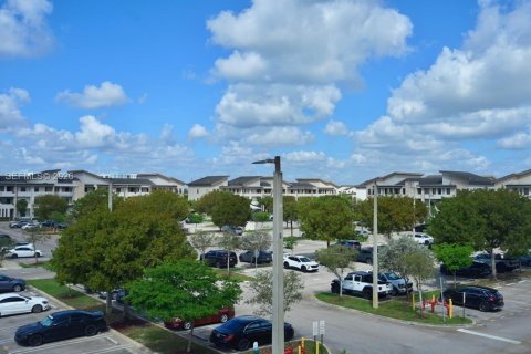 Copropriété à louer à Doral, Floride: 2 chambres, 105.44 m2 № 2080085 - photo 25